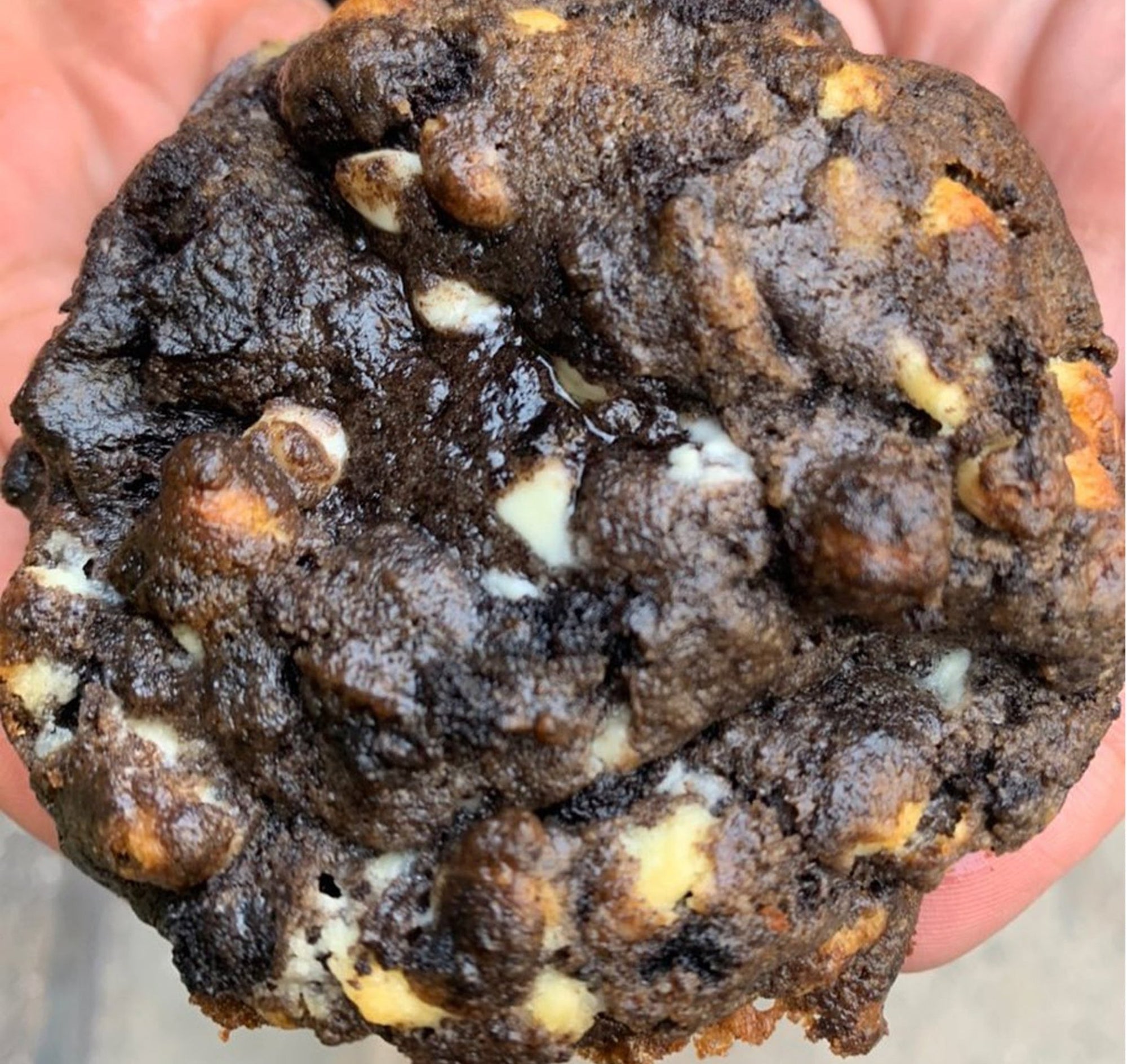 Box of Cookies n' Cream - Funny Face Bakery